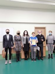 img-46ae5b0ba1c881eed2d4da606e153526-v